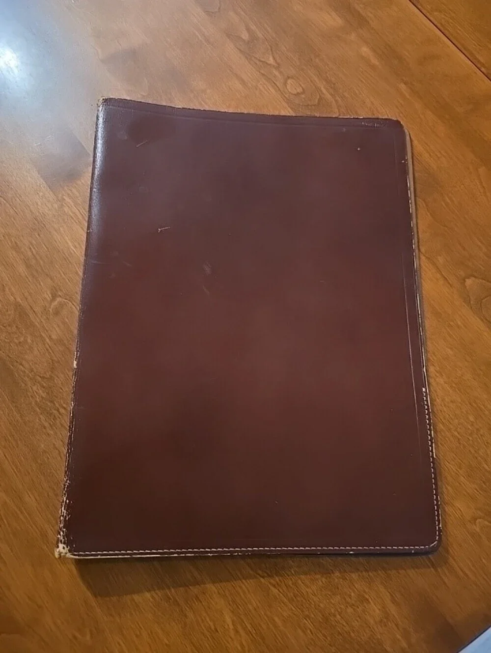 Vtg Brown Leather Portfolio with gold stamp 
